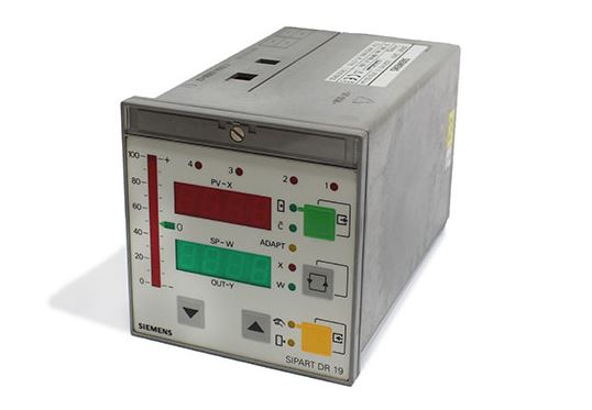 Load image into Gallery viewer, Siemens 6EC1011-0A
